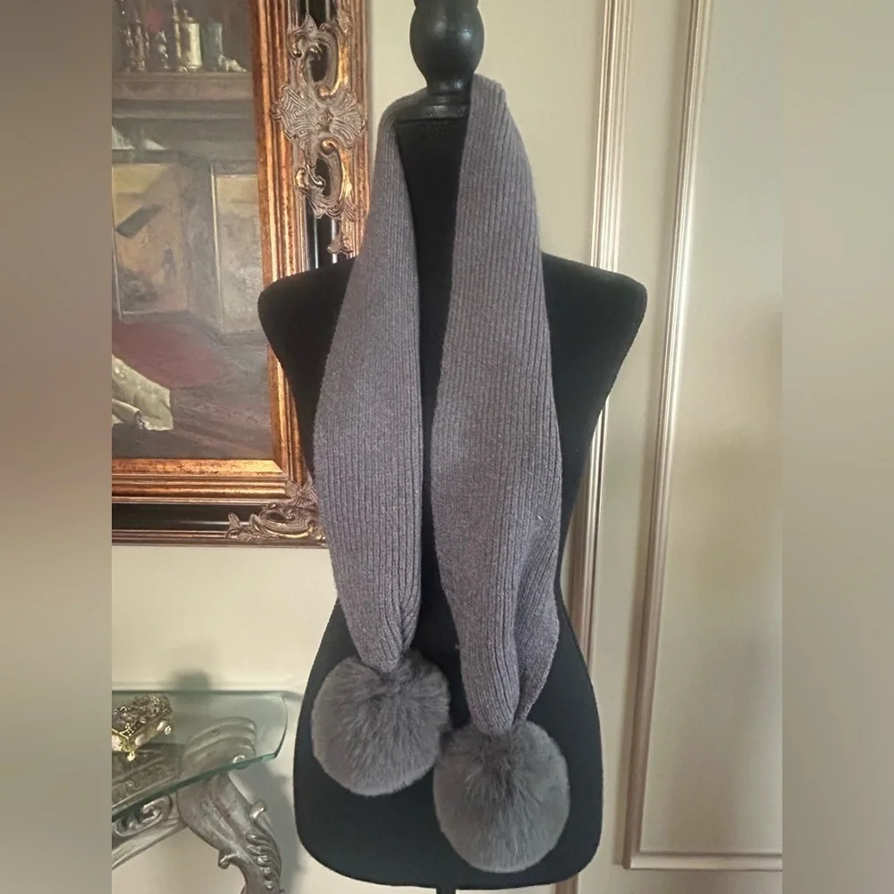 Zara Baby Gray Knit Pom Pom Scarf Faux Fur Pom Cozy Winter Core Toddler